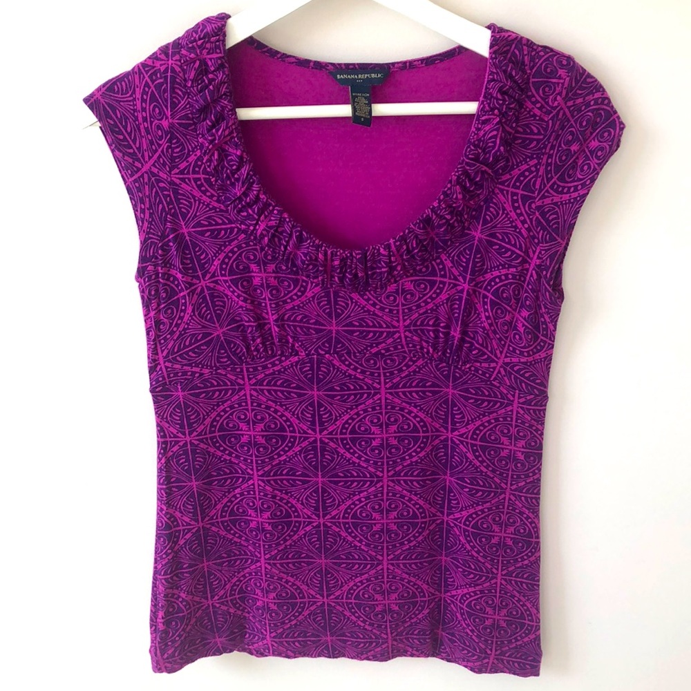 Banana Republic Summer Purple Top, size S